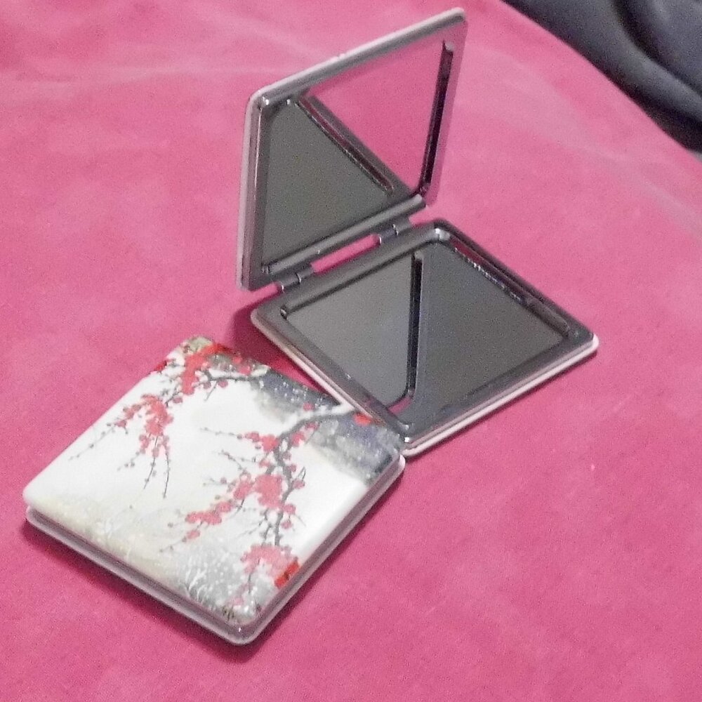 Double Makeup Mirrors Compact # 1